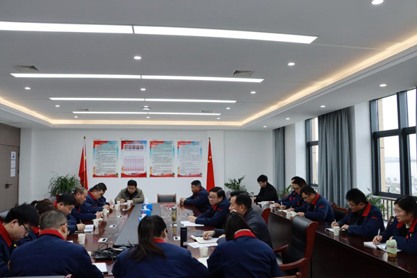 足球比分预测召开
先模人物座谈会