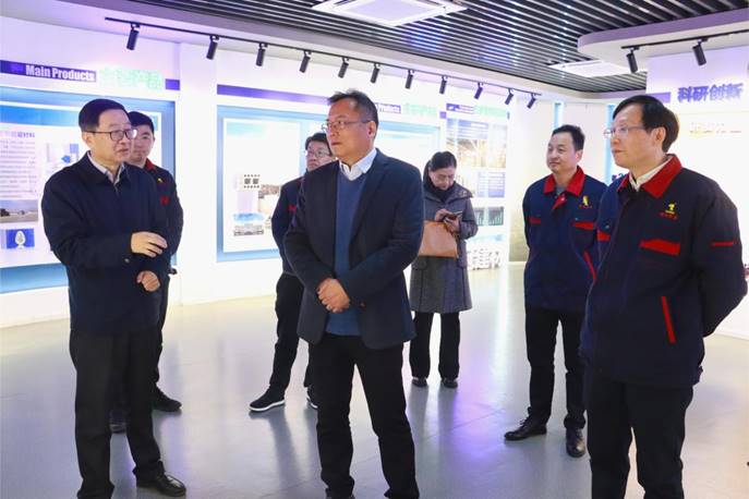 蒋培进到足球比分预测
建安慰问困难职工并调研