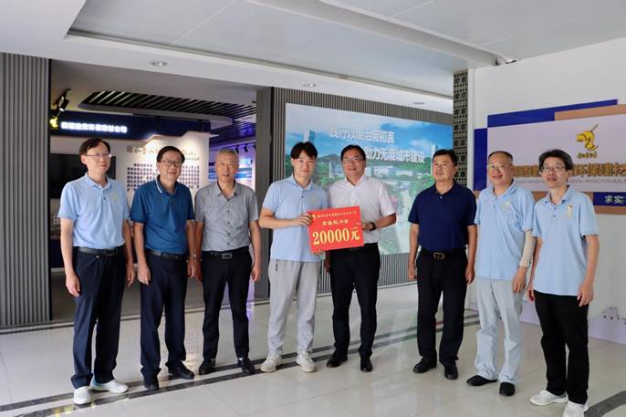 蒋培进到足球比分预测
建安慰问一线员工 